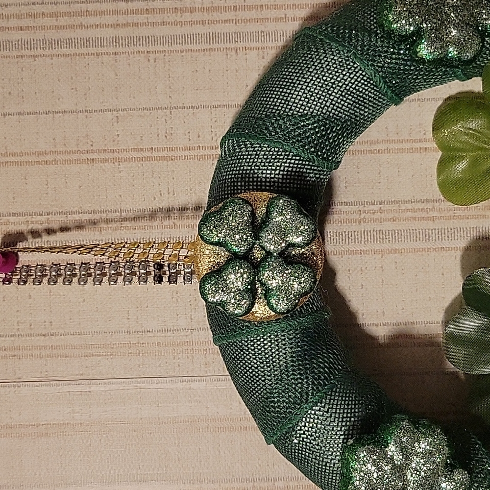 HAND CRAFTED WREATH ST PATRICK'S "SHAMROCK CELEBRATION" - Picture 4 of 5